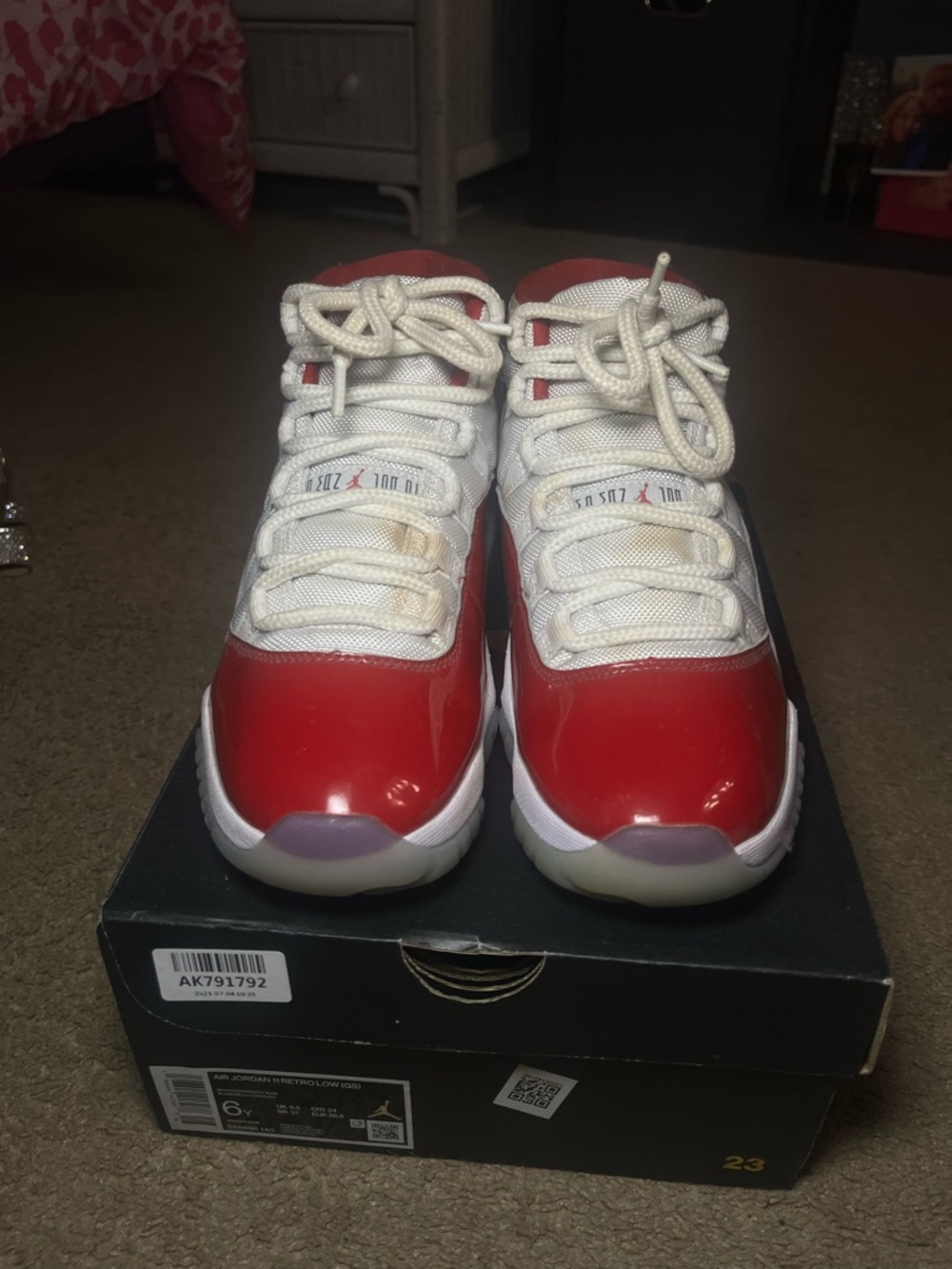 🍒CHERRY RED JORDAN 11’s🍒